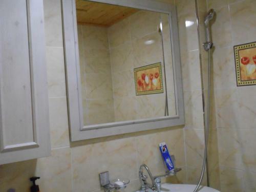 Hostal Happiness Full Hanok Guesthouse