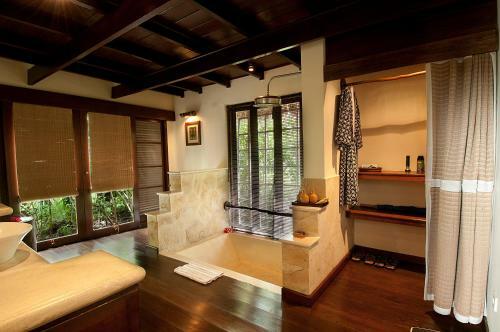 Hotel Naya Gawana Resort And Spa