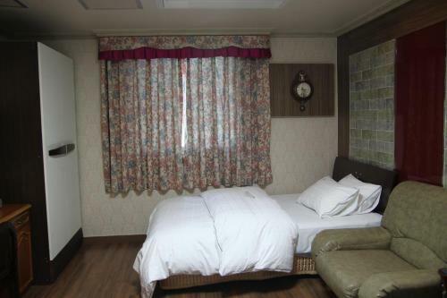 Gunsan Western Hotel