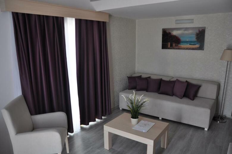 Hotel Manolya