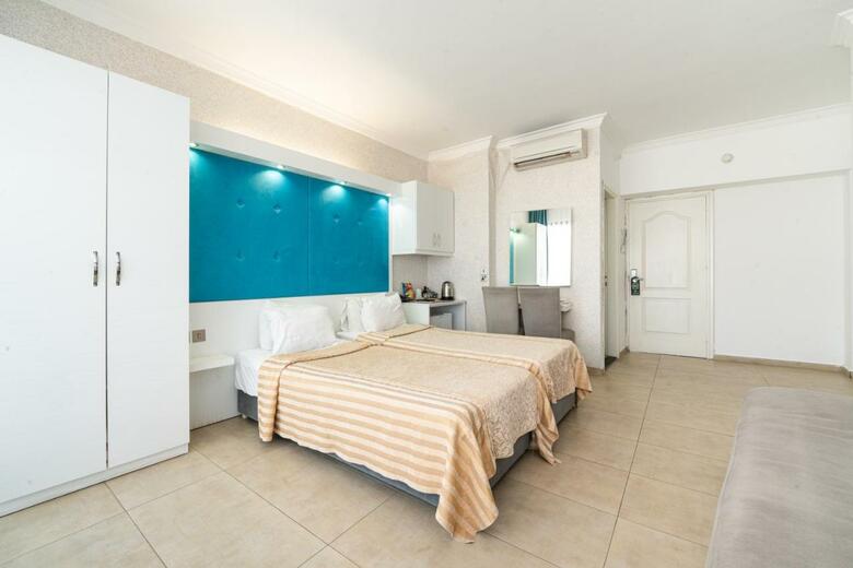 Hotel Manolya