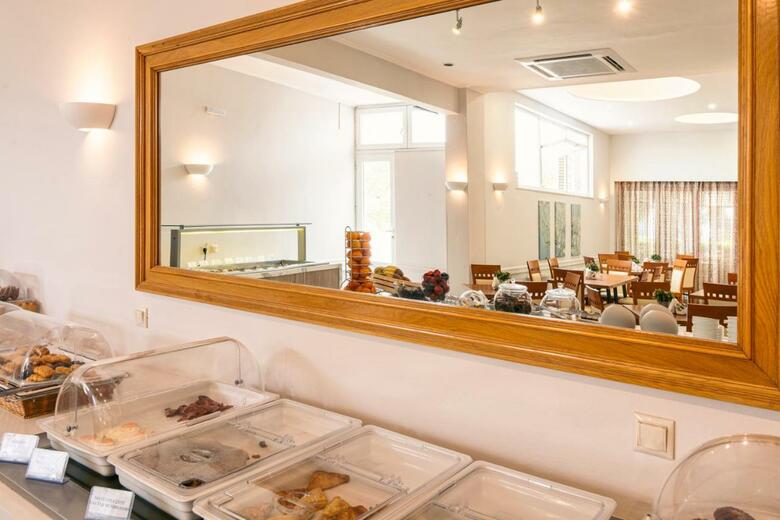 Hotel Danae