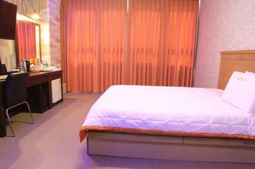 Marina Motel Busan Station