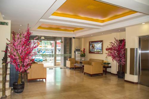 Green Leaf Hotel