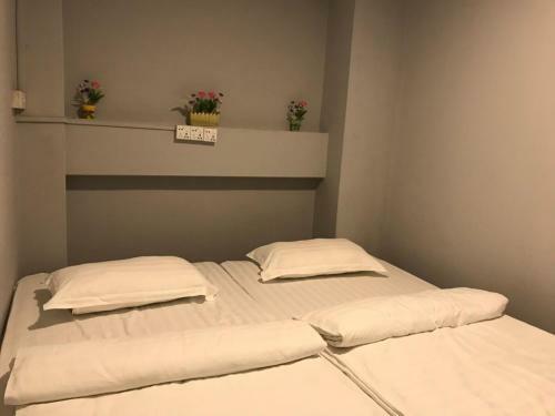 Little Yangon Hostel