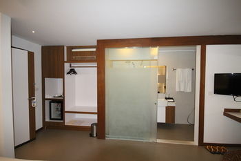 Hotel The Rgn City Lodge