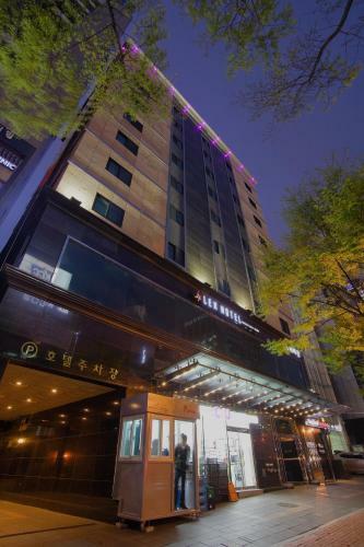 Lex Tourist Hotel