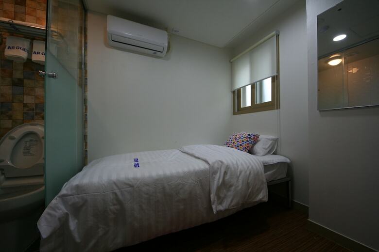 Hostal Star Guest Oneroomtel