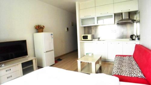 Zhongguancun Daocaoren Apartment