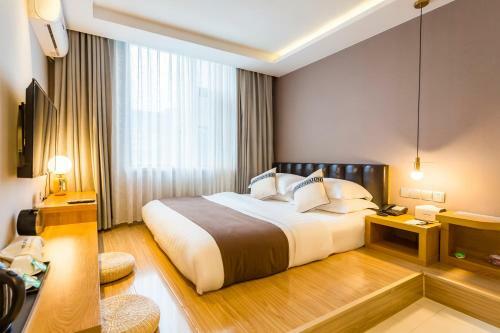 Beijing Red Hotel