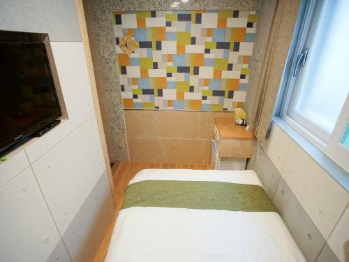 Hostal D.h Sinchon Guesthouse