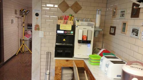 Hostal D.h Sinchon Guesthouse