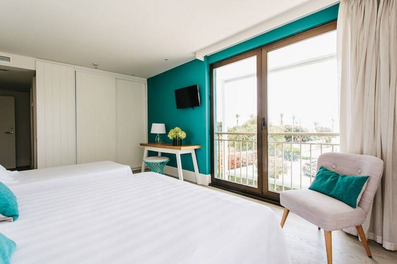 Hotel Almirante
