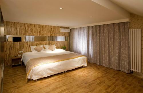 Beijing Saga Hotel