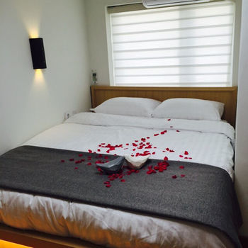 Hostal Woo Guest House