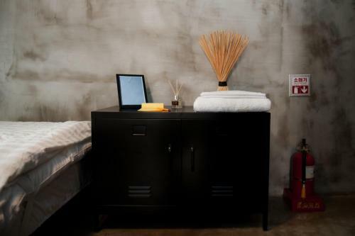 Hostal Twotwo House