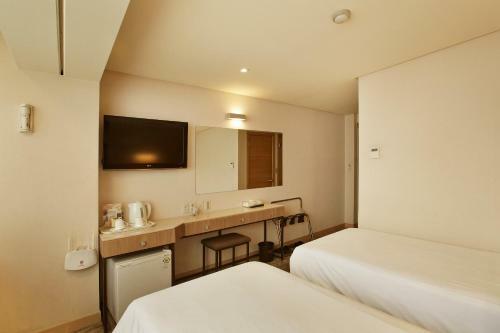 Savoy Hotel Myeongdong