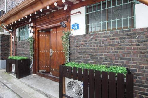 Hostal Icos Guesthouse 1 (female Only)