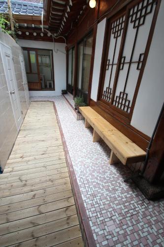 Hostal Icos Guesthouse 1 (female Only)