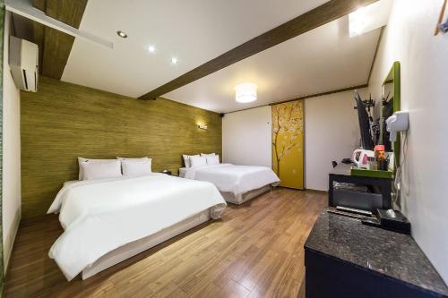 Hotel Wow Motel