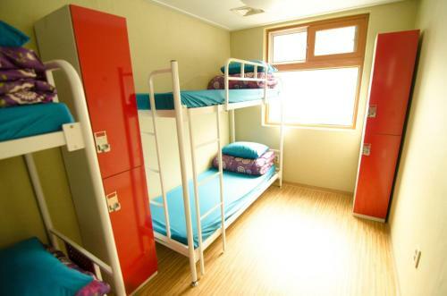 Hostal Kimchee Sinchon Guesthouse