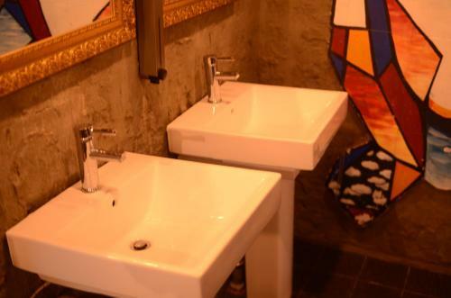 Hostal Kimchee Sinchon Guesthouse