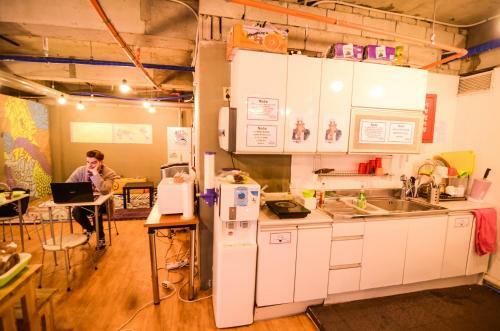 Hostal Kimchee Sinchon Guesthouse