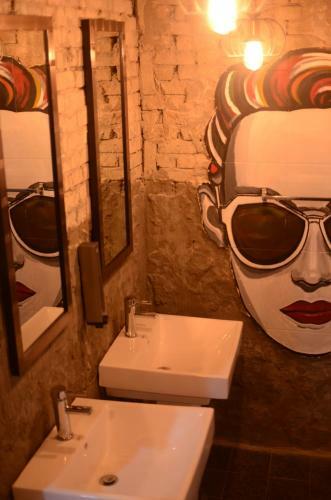 Hostal Kimchee Sinchon Guesthouse