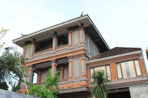 Tutick House