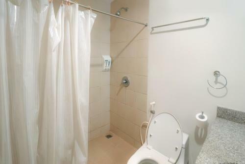 Hotel Legreen Suite 1 Pejompongan