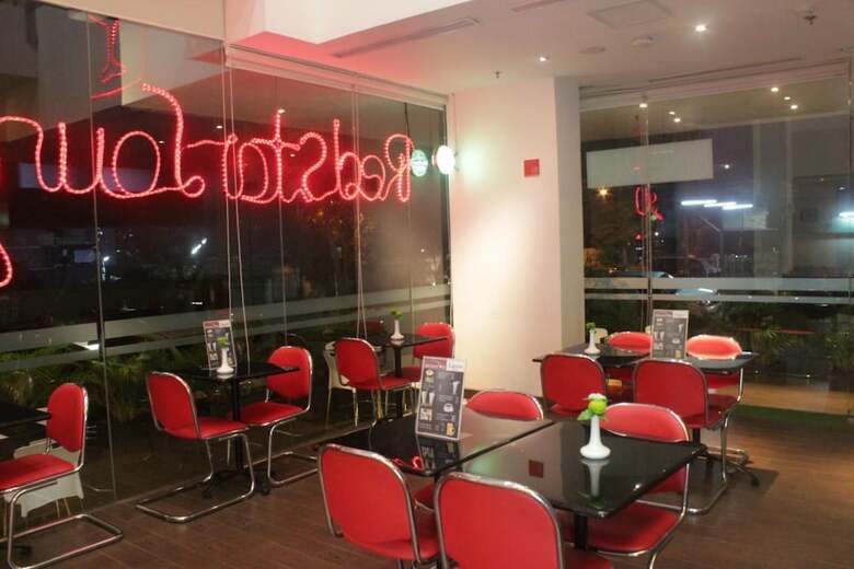 Redstar Hotel