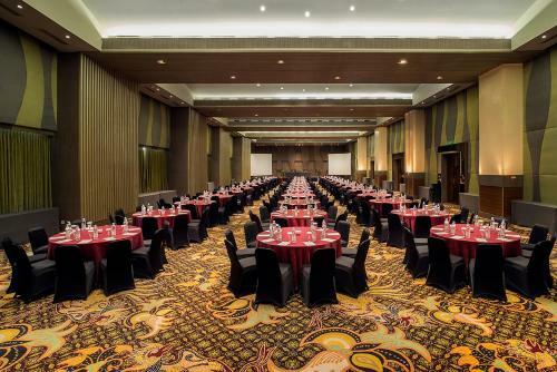 Grand Whiz Hotel Kelapa Gading Jakarta