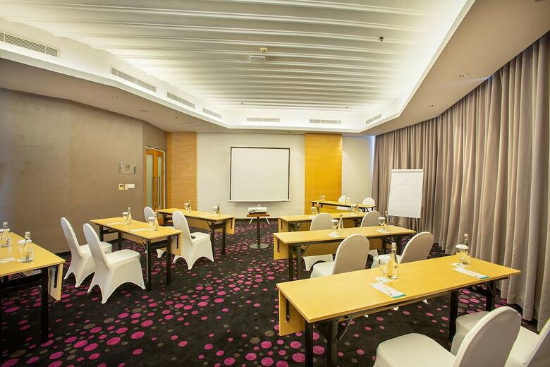 Hotel The 1o1 Jakarta Sedayu Darmawangsa