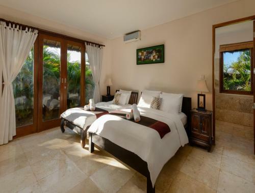 Balangan Beach Villa