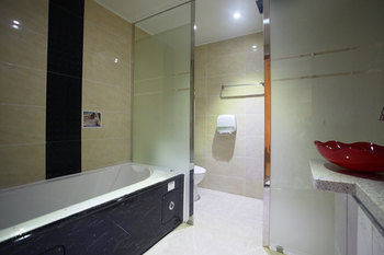 Luxe Hotel
