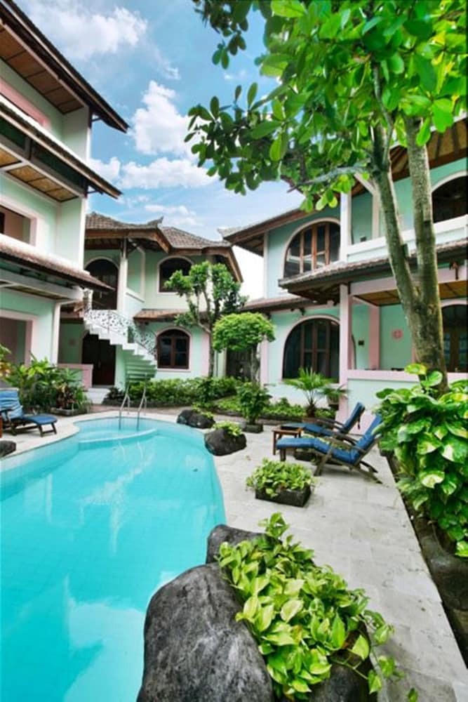 Hostal Villa Puri Royan