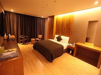 Designers Hotel Rich