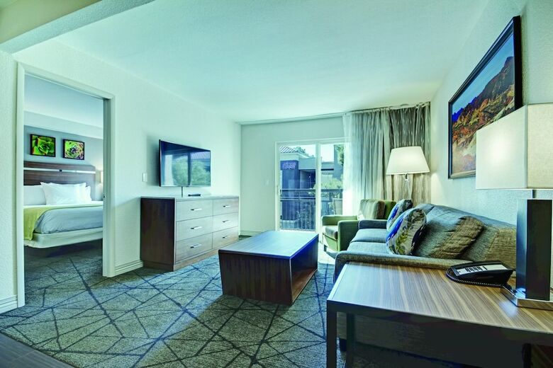 Hotel Desert Rose Resort