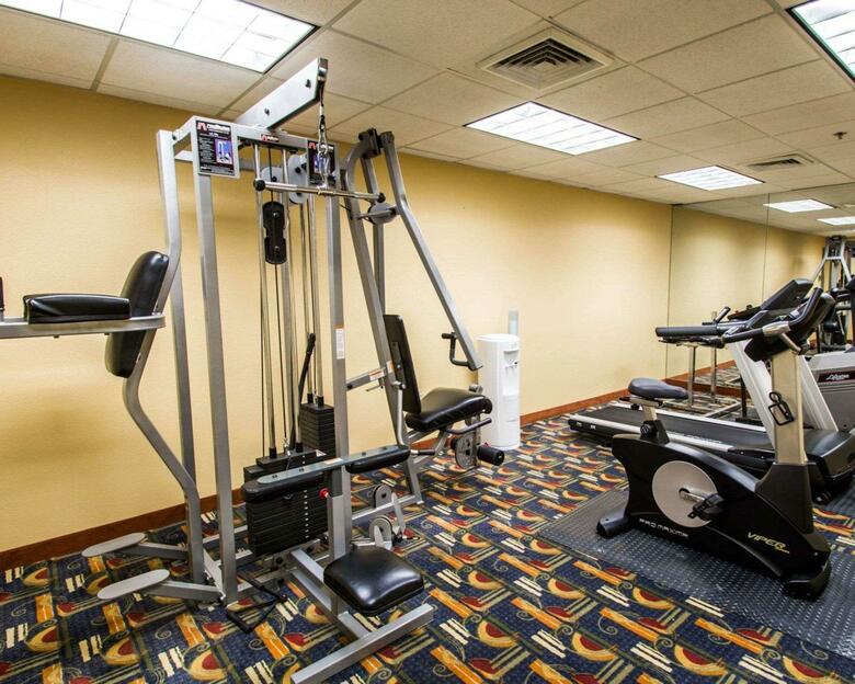 Hotel Clarion Inn & Suites Miami Airport