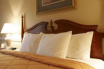 Hotel Clarion Inn Conference Center