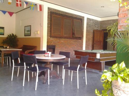 Hotel Kedin's Inn