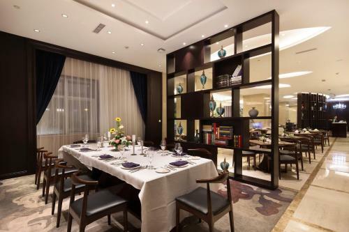 Yiwu Zhong Lian Kai Xin Hotel
