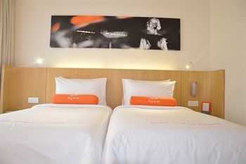 Harris Hotel Raya Kuta Bali
