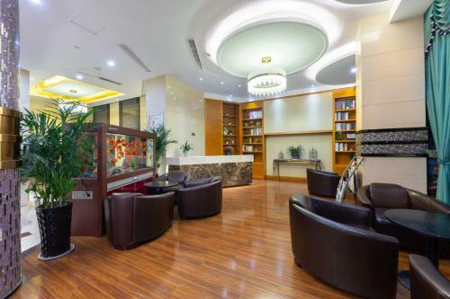 Yiwu Luckbear Hotel