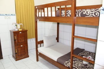 Hostal Gong Corner Guest House 2