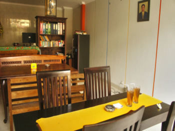 Hostal Rena Segara House