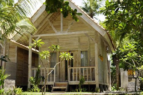 Hostal Coconut Village Guest House
