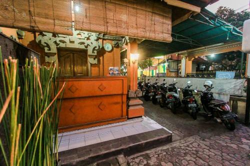 Hostal The Gaduh Guest House