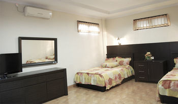 Hotel Agus Beach Inn