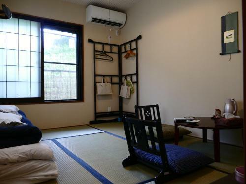 Hostal Guesthouse Engawa
